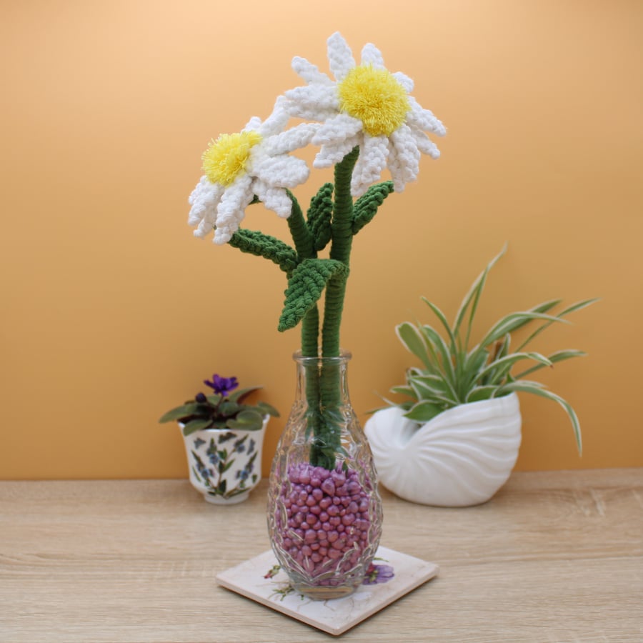  Macrame Daisy Flowers, single stem everlasting 'Loves Me' daisy