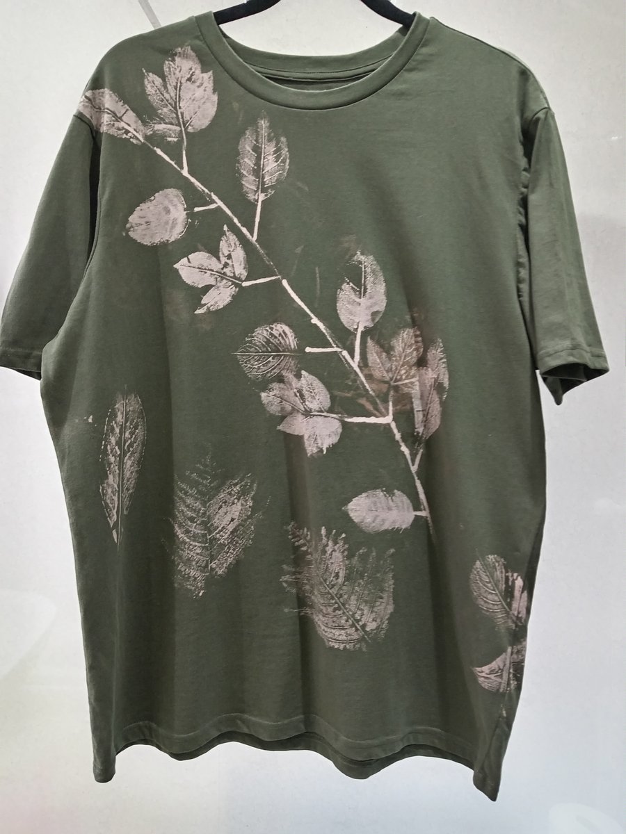 Unique Unisex Reverse Tie Dye Leaf Bleached T-shirt Khaki Green Size XL