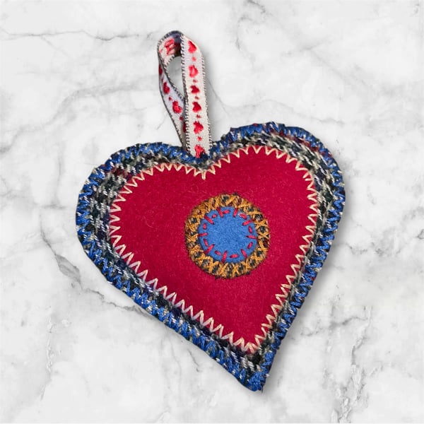 Hand stitched Lavender heart (FH 3)