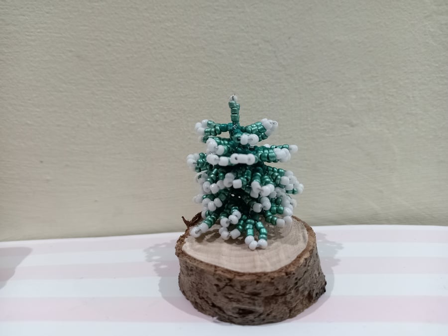 Beaded wire bonsai tree