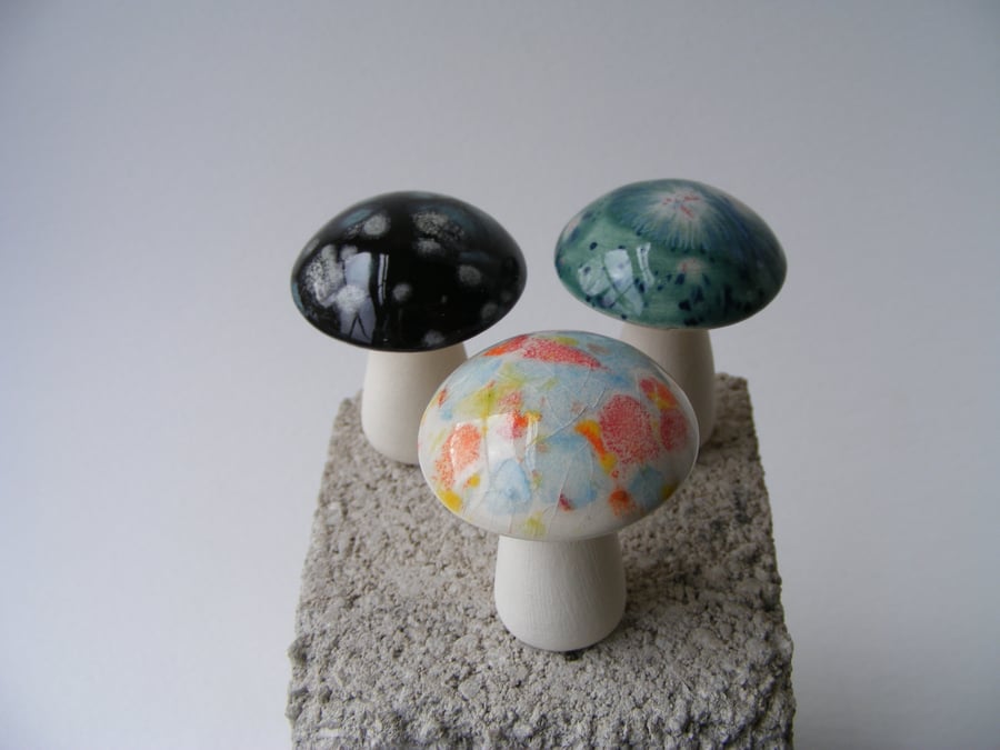 Set of 3 miniature mushrooms (2)
