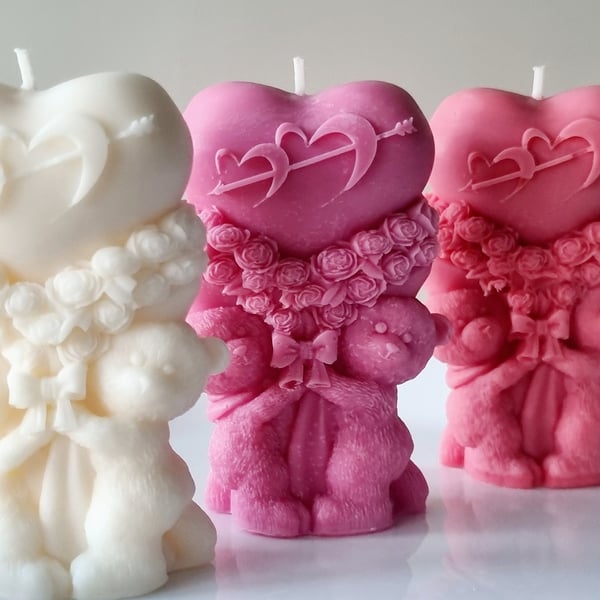 Teddy Bears Holding Heart-Shaped Flower BouquetHandmade Scented Soy Candle