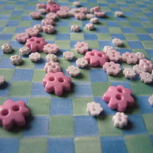 Mini pink flower Buttons