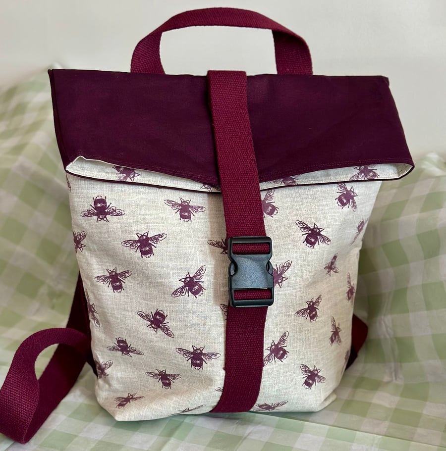 Rucksack with folding top.