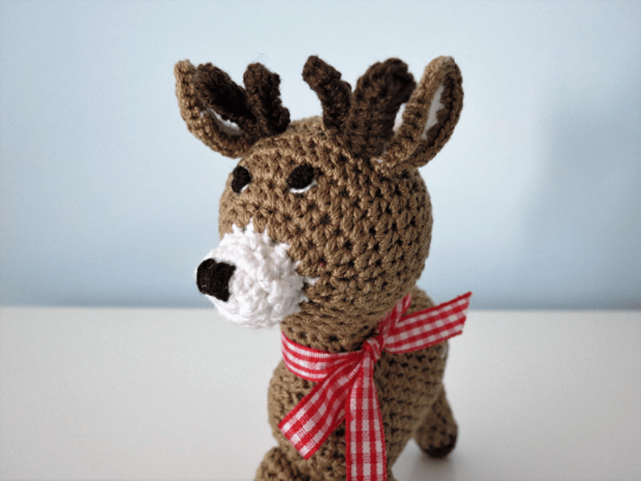 Crocheted 'Dilly' the Deer Christmas Table Decoration