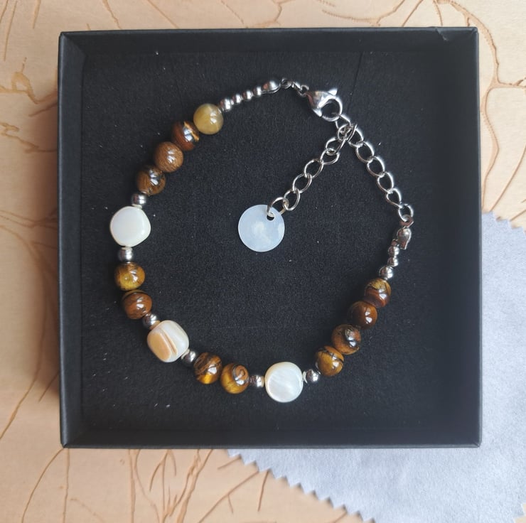 Tigers Eye and Shell bracelet - Folksy