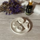 Clay Oil Diffuser Pebbles with Dish Decorated Aroma Stones: Echoes of Essence