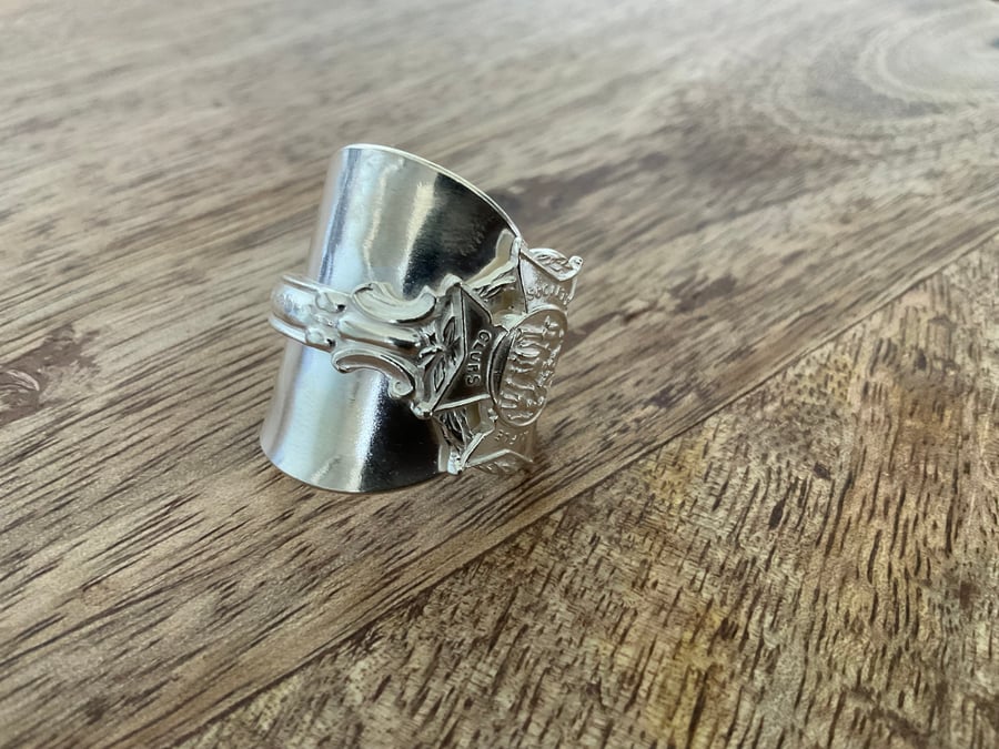 VINTAGE CUTLERY - SPOON RING - SHEFFIELD 1916 - SIZE S