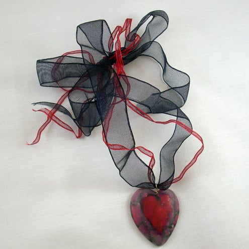Pendant Black and Red Heart