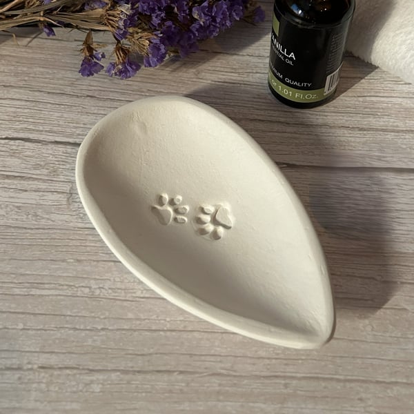 Paw Essential Oil Diffuser Clay Dish with Aroma Stones