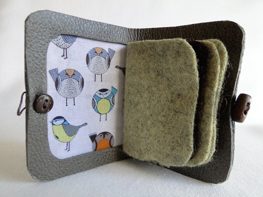 Needle Case in Grey Leather with Bird Fabric Interior - Sewing needle Case