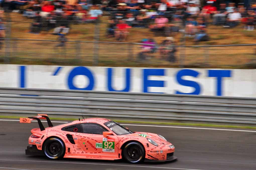 Porsche 911 RSR Pink Pig 24 Hours of Le Mans 2018 18"X12" Print