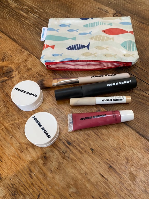 Oil Cloth Make Up Bag (776)