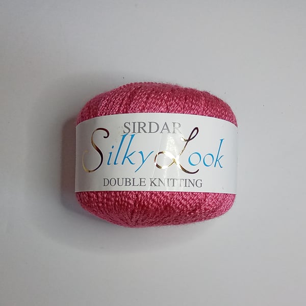 Sirdar Silky Look yarn, 3 x 50g balls of DK yarn, knitting or crochet, Raspberry