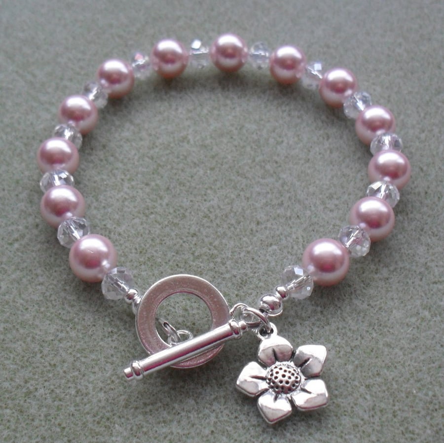 Pink Shell Pearl and crystal Beaded Bracelet Flower Charm