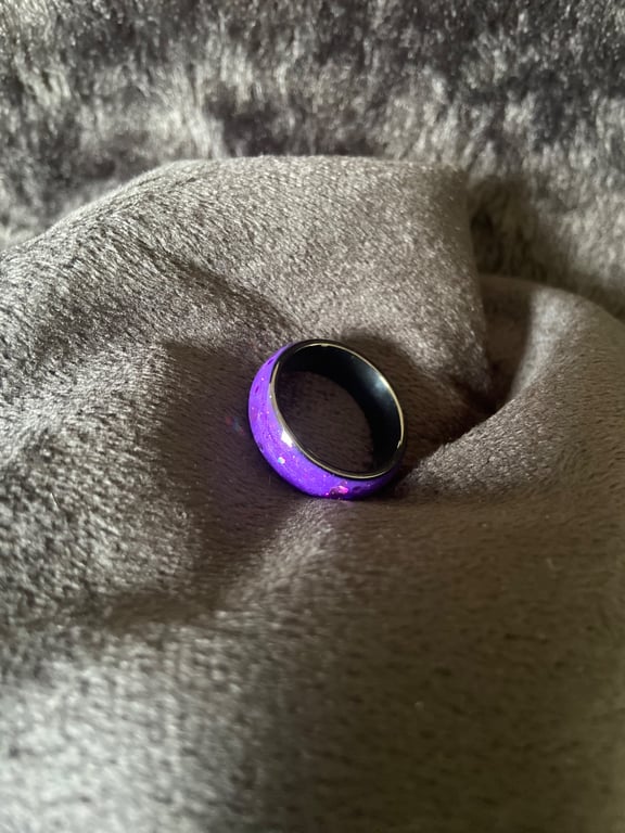 Resin ring purple shimmer mica