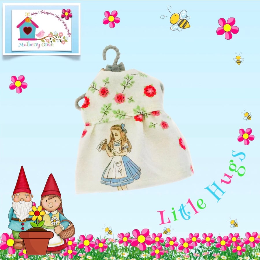 White Flowered Dress to fit the Little Hugs dolls and Baby Daisy
