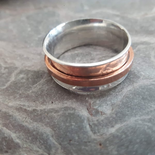Spinner Ring, Sterling Silver with Copper Spinner, size Q.