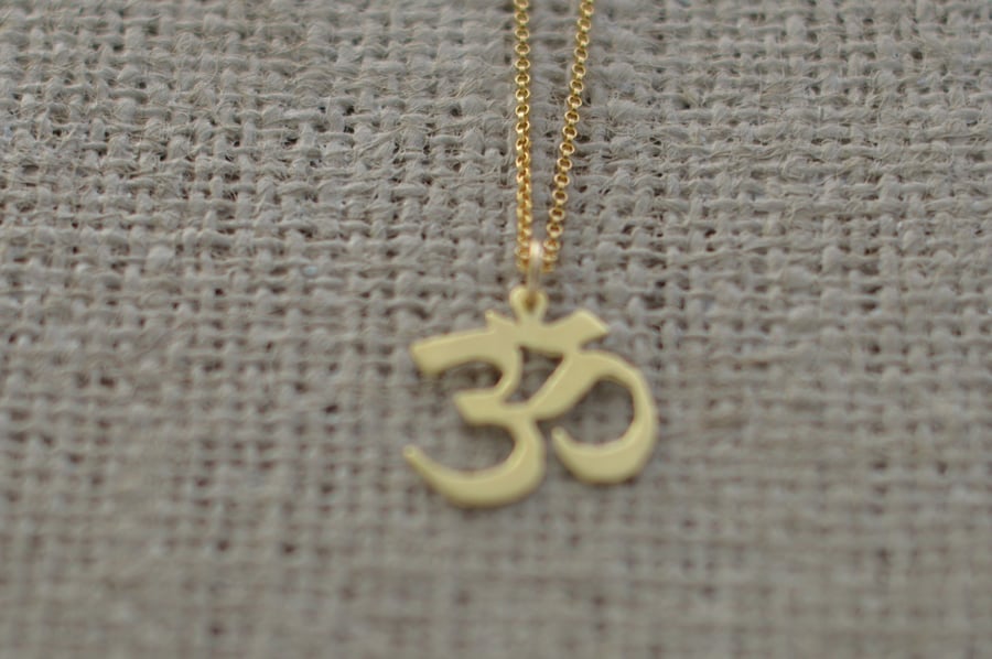 OM SYMBOL PENDANT  - BRASS 