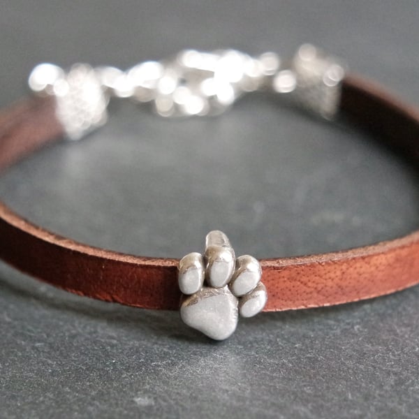 Leather bracelet - dog paw dark brown silver