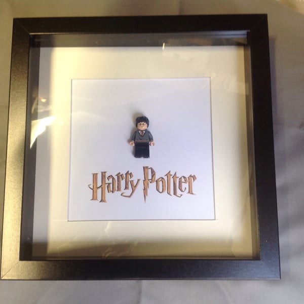 HARRY POTTER - FRAMED  LEGO  FIGURE