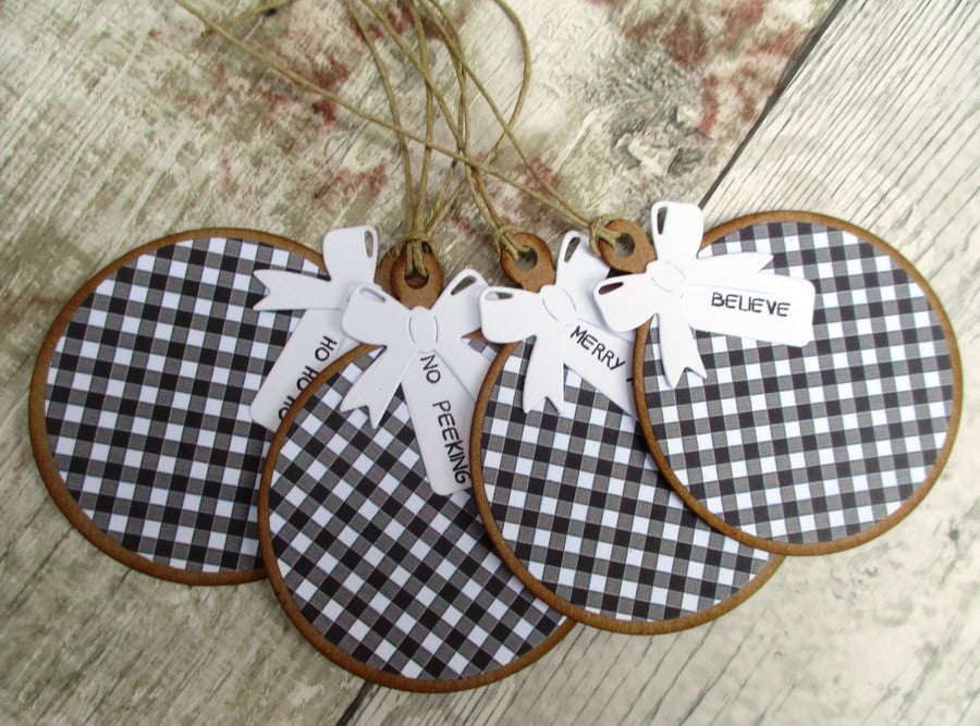 Bauble Black Gingham Christmas Gift Tags set of 4