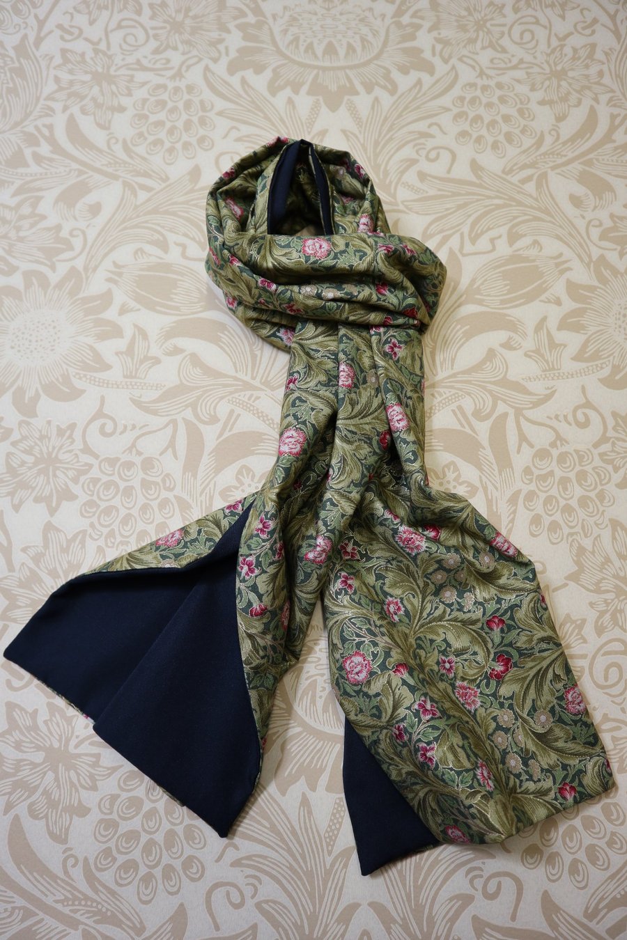 William Morris Scarf Leicester Green 