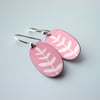 Light pink leaf oval earrings 