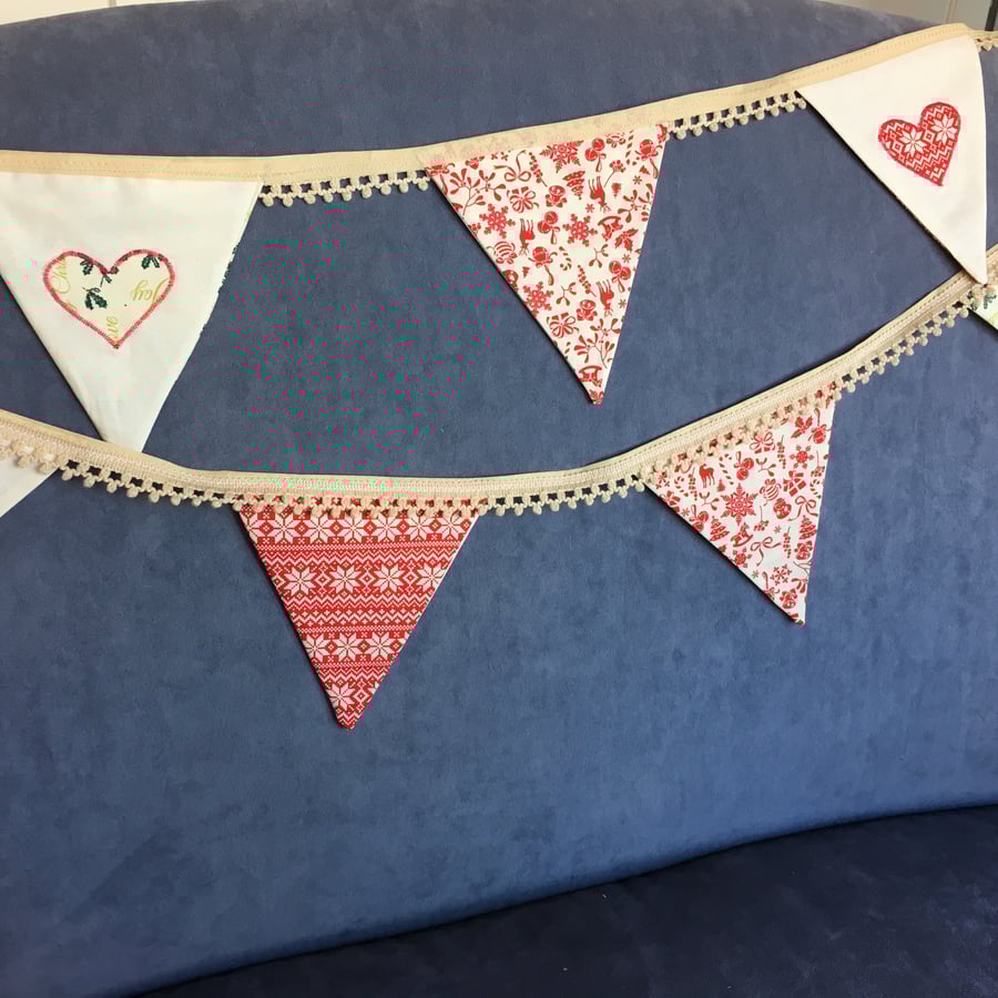 Christmas bunting with vintage braid and appliqué hearts