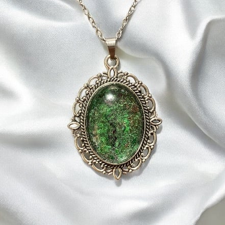 Vintage style pendant necklace in green using handmade felt under glass cabochon