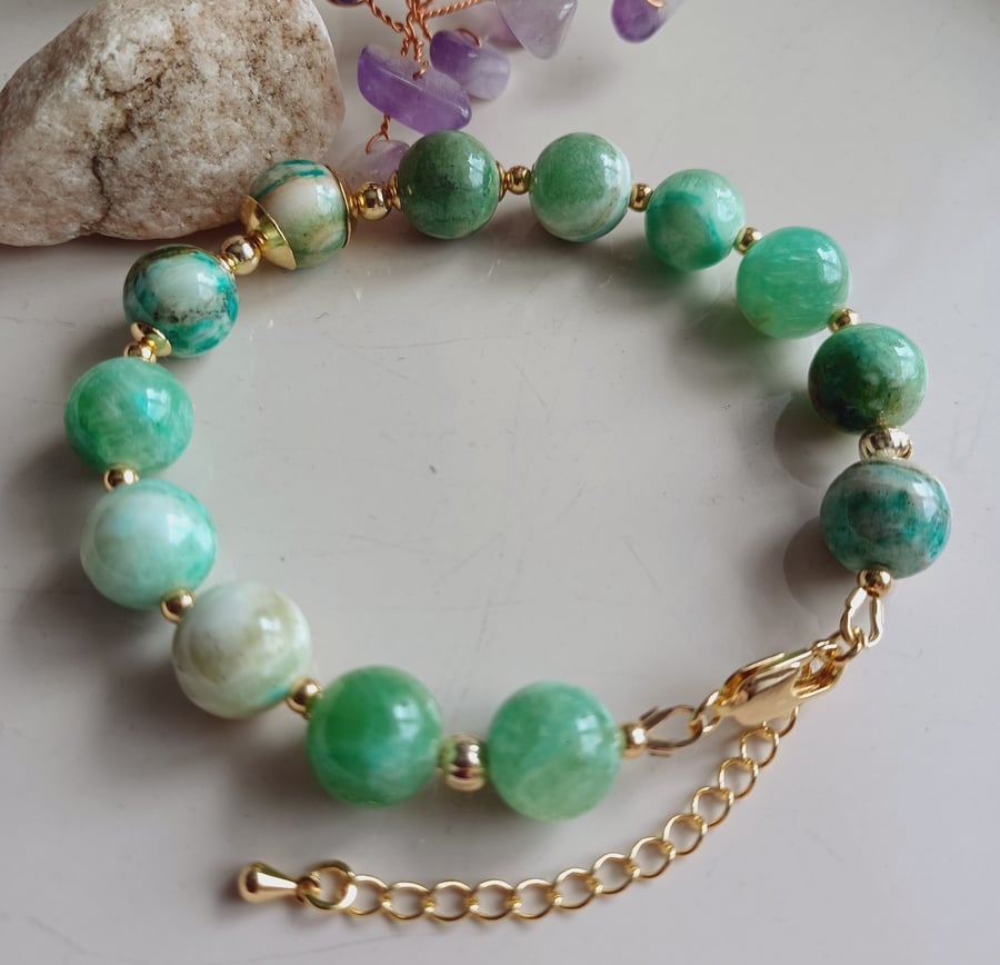 Jade gemstone beaded bracelet with adjustable chain