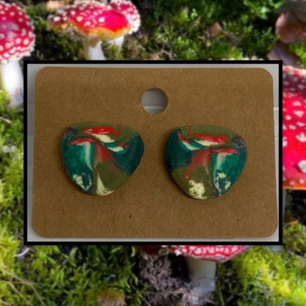 Outlet Forest abstract mushroom studs