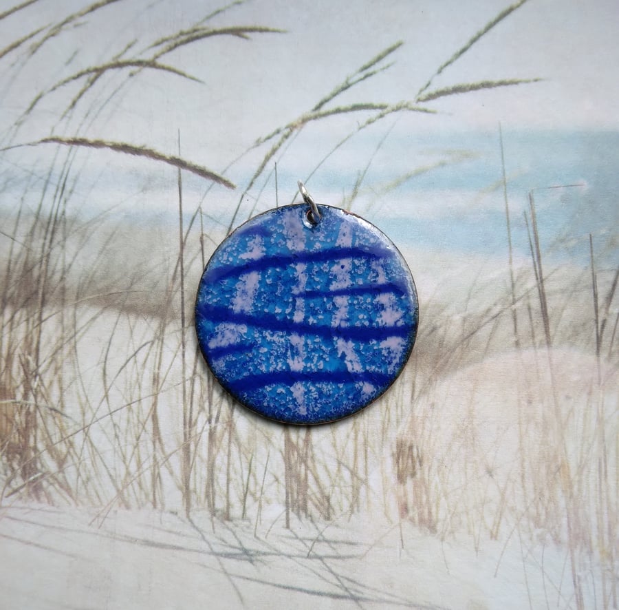 Enamelled lilac and blue pendant 188
