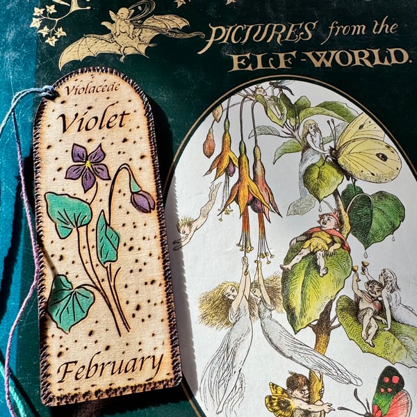 Birth flower bookmark, birthday, literary gift, laser, pyrography and paint. 