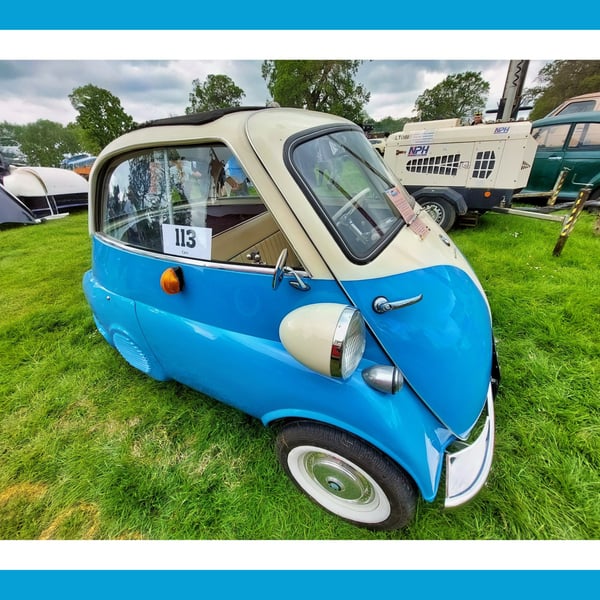  Vintage Bubble Car Greeting Card A5