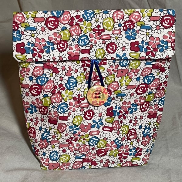 Fabric button-close gift bag, small