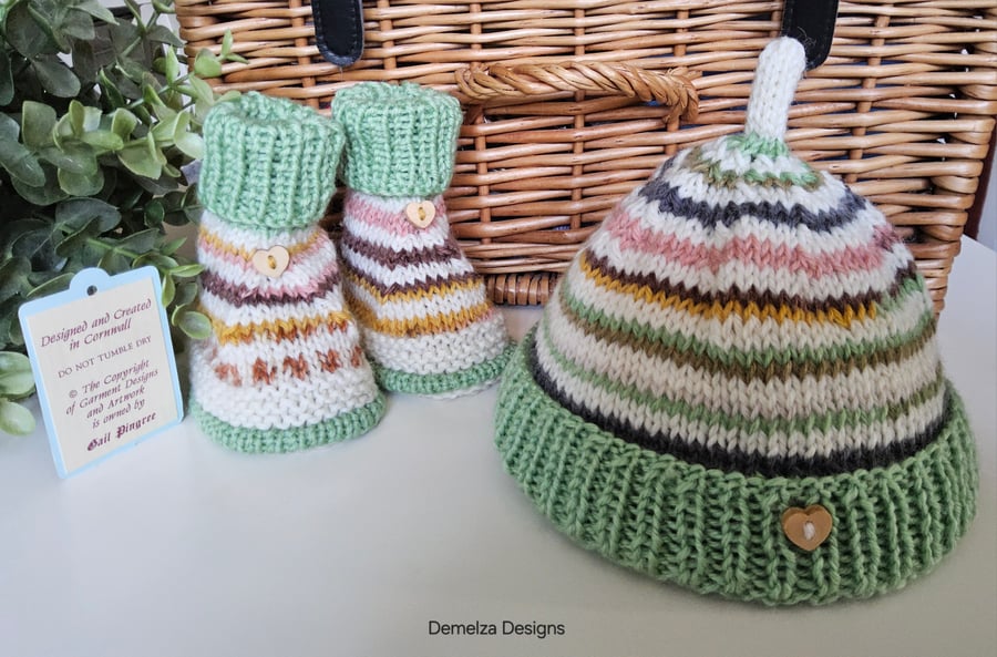 Designer Baby Pure Merino Wool Booties & Hat Gift Set 0-3 months size