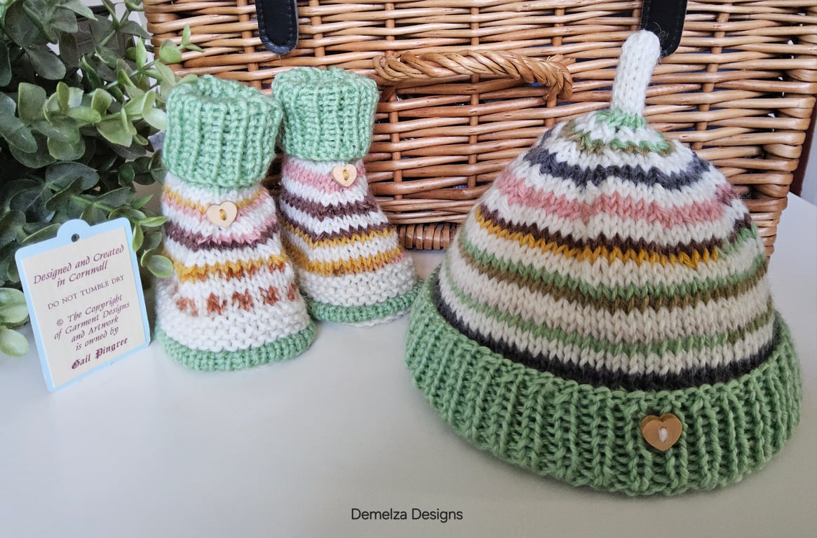 Designer Baby Merino Wool Booties & Hat Gift Set 0-3 months size