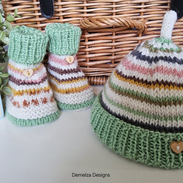 Designer Baby Merino Wool Booties & Hat Gift Set 0-3 months size