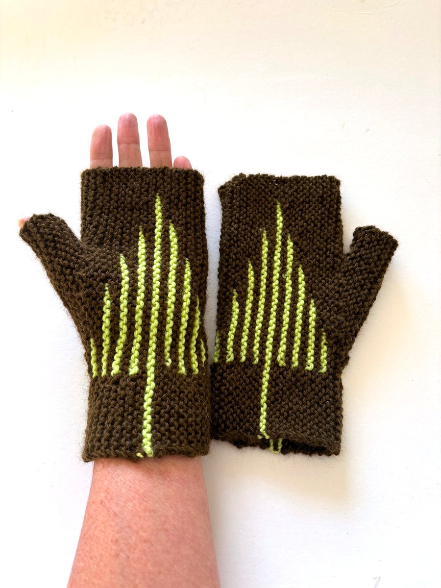 Green Striped pine tree motif fingerless gloves