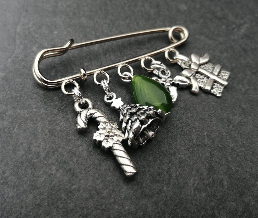 Christmas Pin 