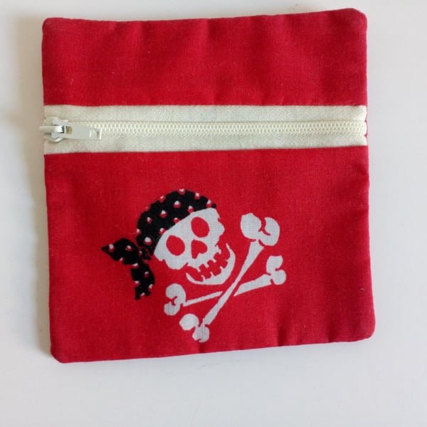 Change purse, coin purse, zipper pouch, skulls, pirates, skull and crossbones