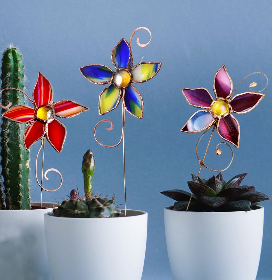 Stained Glass Trio of Flower Copper Plant Pot Ornaments for Garden and Home