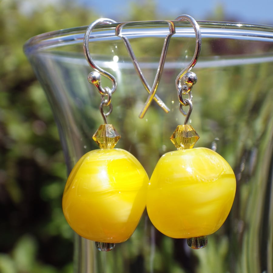 Sunshine yellow streaked lampwork nugget bead earrings