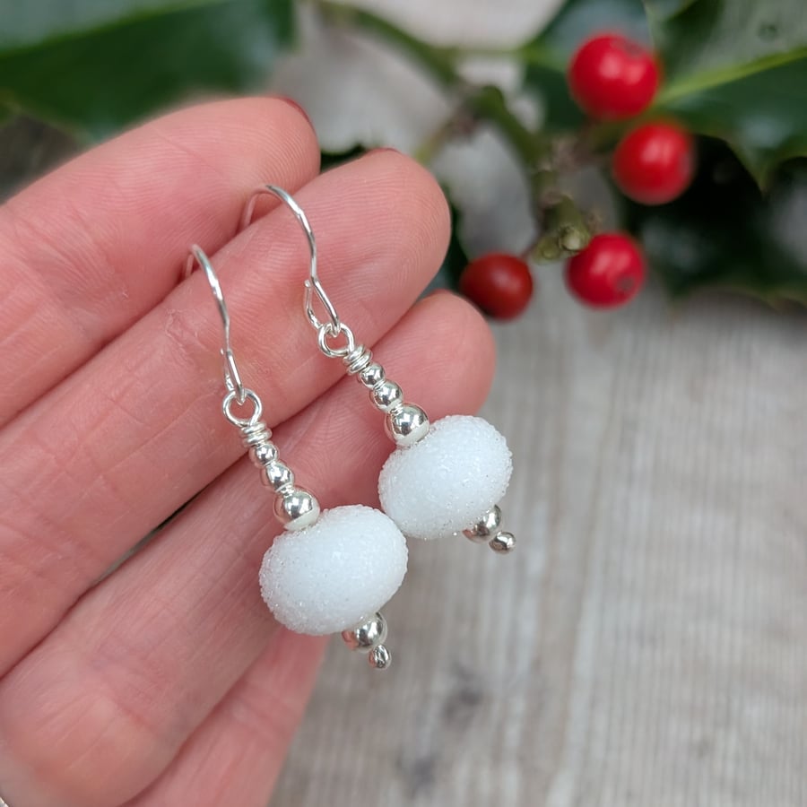 Sterling Silver Christmas Snowball Lampwork Glass Bead Earrings - JBJ1074