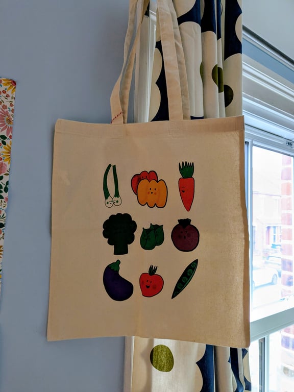Happy veggies shopping tote bag