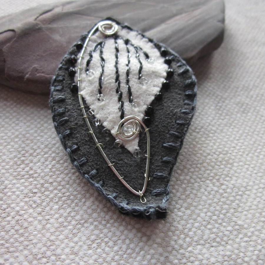 Monochrome Grey White Beaded Fabric Leaf Brooch