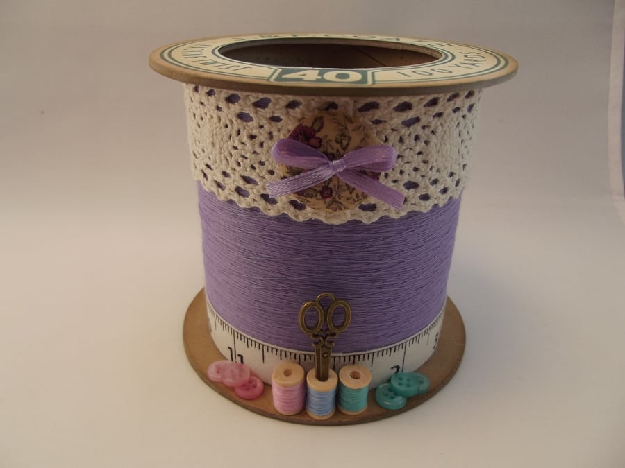 Shabby Lilac Cotton Reel Storage Pot