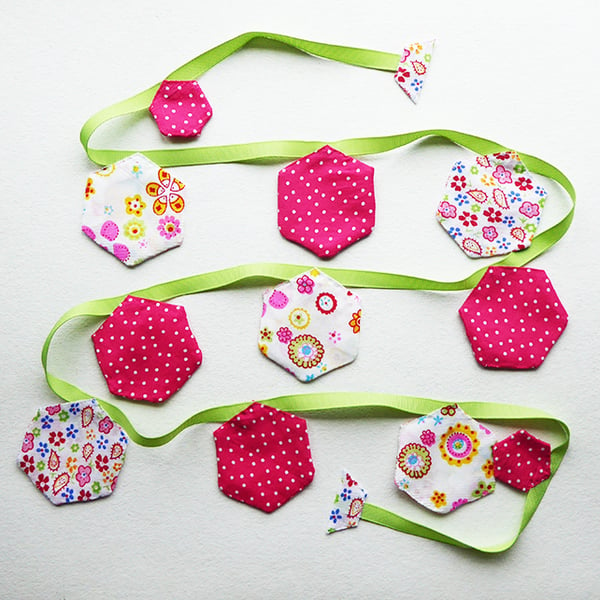BUNTING – POLKA DOT PINK & FLORAL WITH A LIME RIBBON