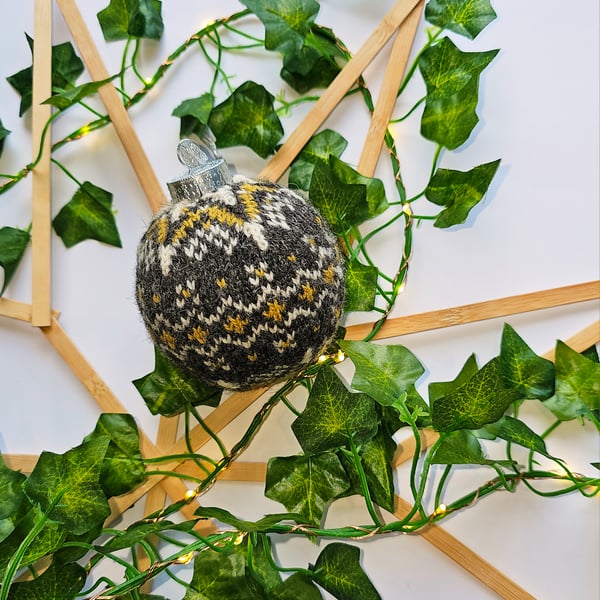 Fair Isle Christmas Bauble